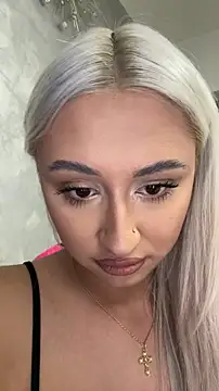 Kylie_One: διαδικτυακό σόου στην κάμερα