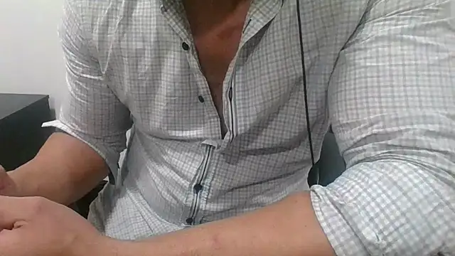 Show de JohnSoecForces na webcam