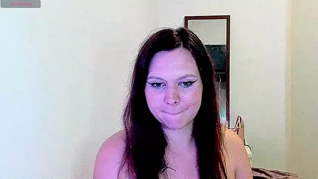 Show modela SweetLikaaa na web-kameri