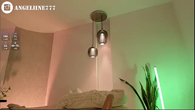 angeline-777 即時 XXX 聊天