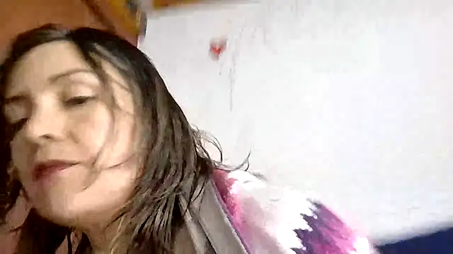 princessbella93 webcam show
