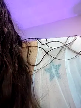 Pinkvixen69 Adlı Modelin Canlı XXX Sohbeti