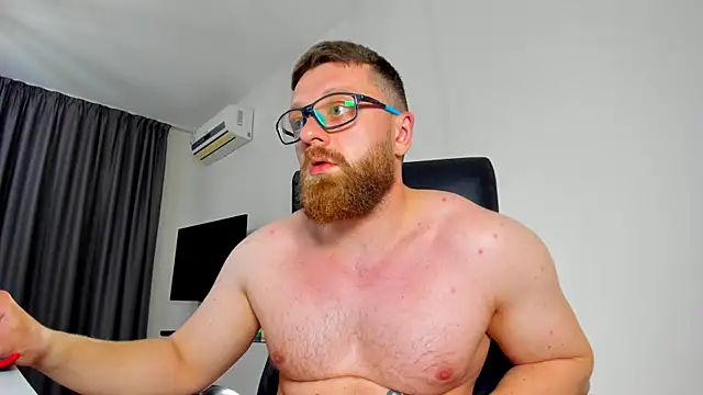 Show modela Findom_guy na web-kameri