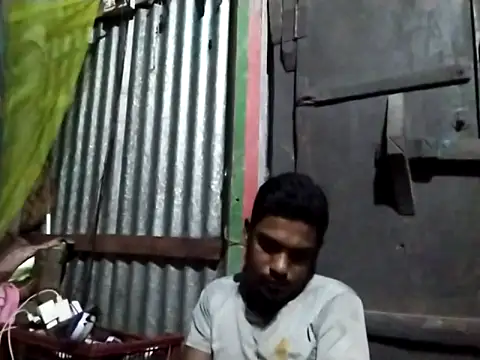 HoT_BoY__Salim_Khan_BDn Webbikameraesitys