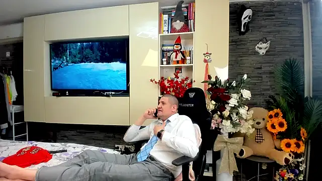 SpartacusDaddy48 网络视讯表演