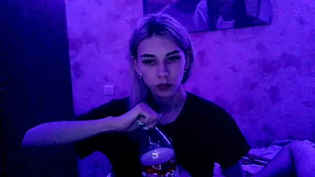 Crazy_Empresis' Live XXX Chat