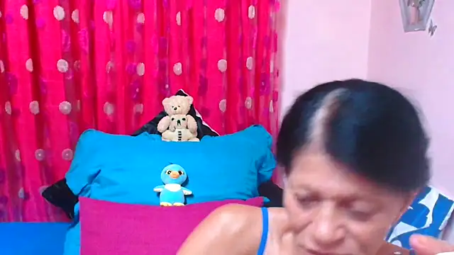 SLUTTYROXY's Webcam Show