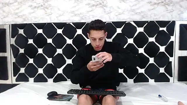 Chatroom XXX en direct de thiago19s