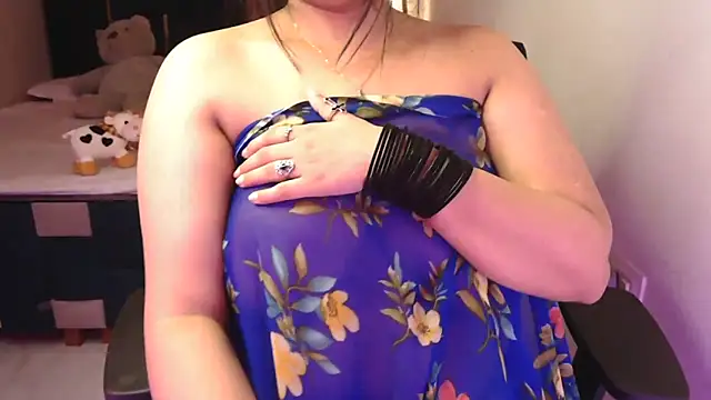 HASEENA_JI_08's Live XXX Chat