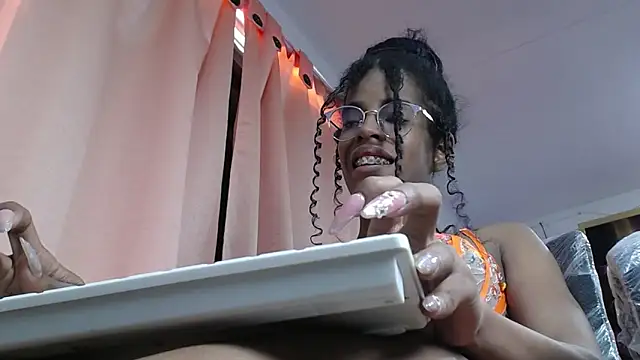 thianahorny Live XXX Chat