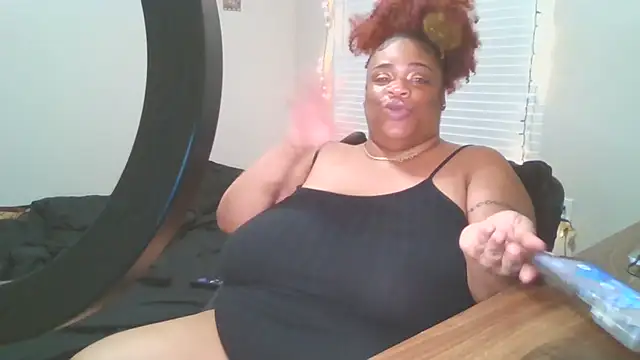 Show Webcam de NaughtyHottieBBW