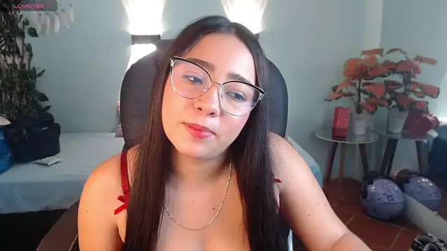 tinisweet Chat XXX live