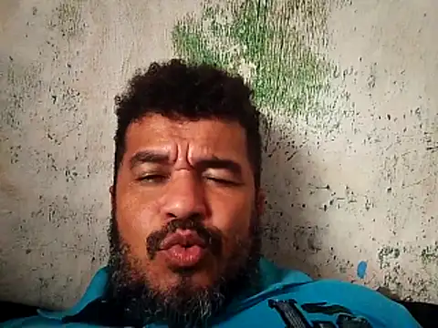 Chat +18 de tarra122 ao vivo