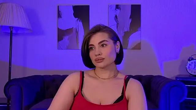 XXX chat uživo modela AdrianaToress