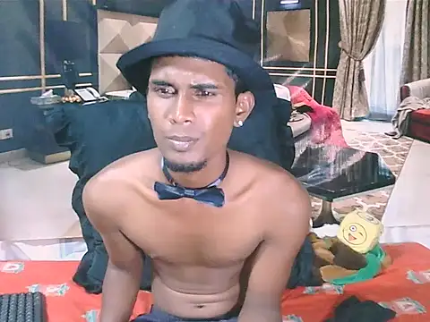 IndianThuggin 即時 XXX 聊天