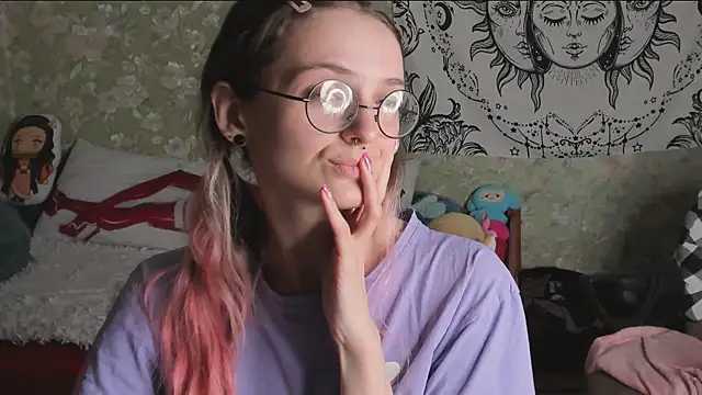 Cutie_Adelia élő XXX-chatje