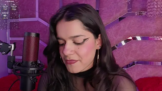 Chat +18 de ValerieKay_ ao vivo
