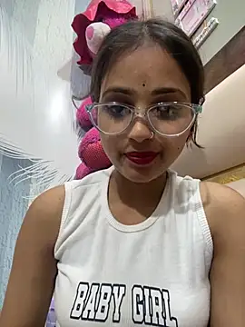 Naina11100 Live XXX-Chat