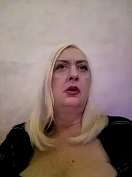 Julia20X 웹캠 쇼