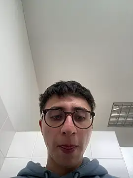 CamiRojas_boy's Live XXX Chat