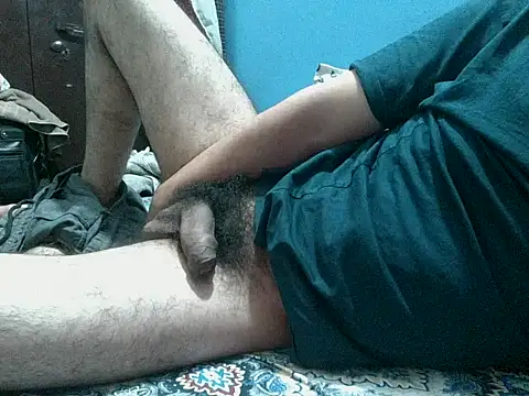 Precumboner élő XXX-chatje