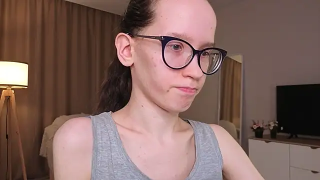 BettyBrowni élő XXX-chatje