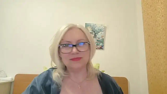 Show de webcam de NikaOnline