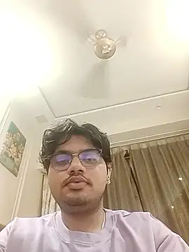 snowfalldream: διαδικτυακό σόου στην κάμερα