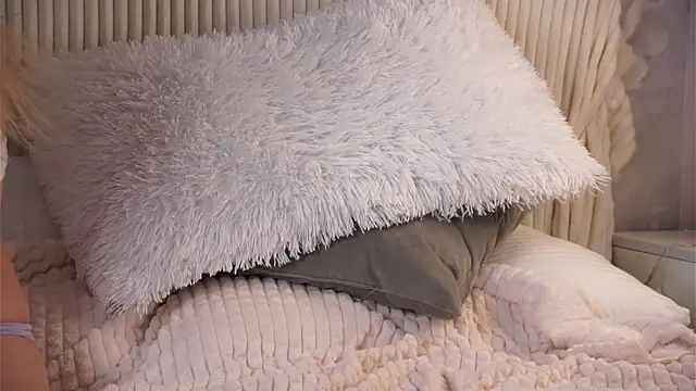 عرض كام SunnivaCovil