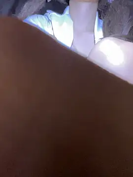 iu_uzZ – Naživo XXX chat