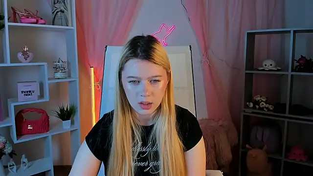 CelestineMauriac Adlı Modelin Canlı XXX Sohbeti