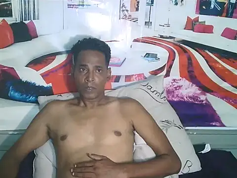 IndianHunk01 Adlı Modelin Web Kamerası Şovu