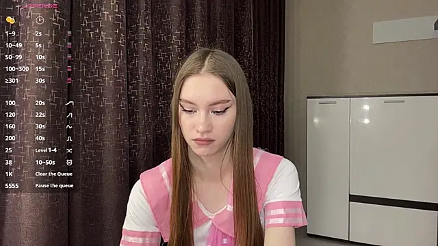 Chat +18 de NuDonzze ao vivo