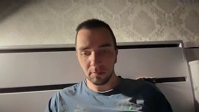 your_new_boyfriend1 webkamerás műsora