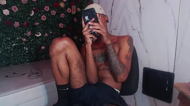 ManSant's Live XXX Chat