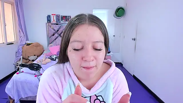 Chatroom XXX en direct de Luna_Analya