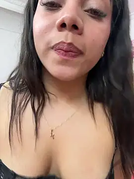 Luna_rousse26 লাইভ XXX চ্যাট