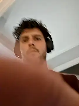 SexMachineMaks Show Webcam
