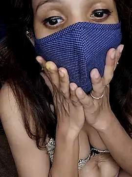 lovelyrosewifeyのライブXXXチャット