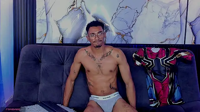 Show de webcam de spiderlatin_