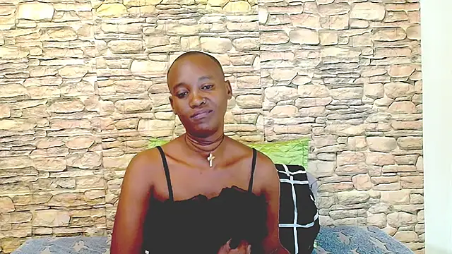 XXX chat uživo modela EbonyOlive69