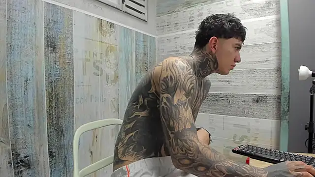 Gury_tattoo 现场XXX聊天