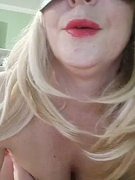 Milfporcona Webcam show