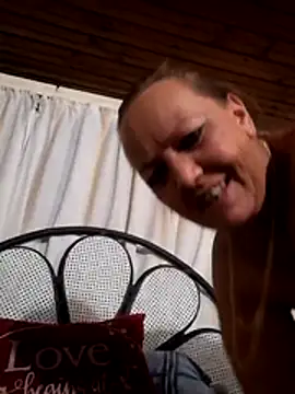 Chat +18 de Kimmyb777 ao vivo