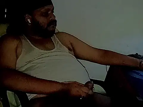 adiveer2333's Live XXX Chat