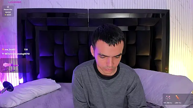 NicoKinggs_ webkamerás műsora
