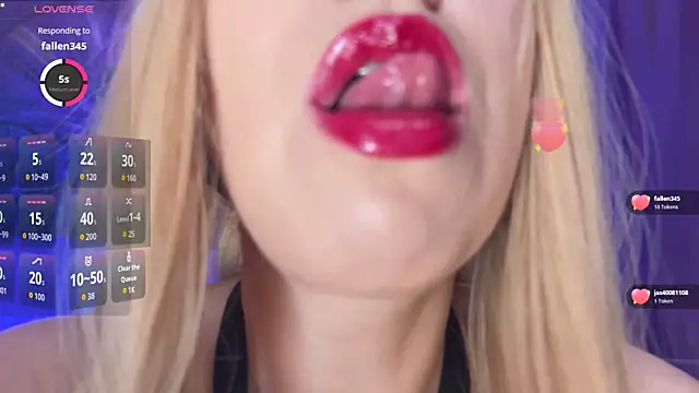 Chat +18 de Helena__Femdom ao vivo