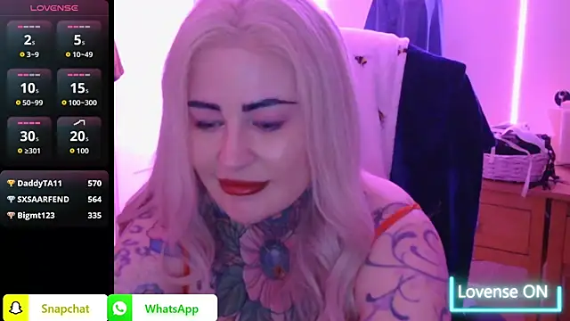 emobarbiedoll Webcamshow