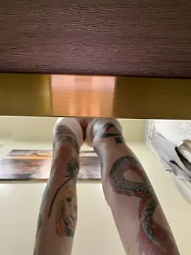 lavender_spits élő XXX-chatje