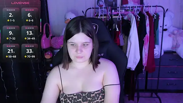 AmyVibess – Naživo XXX chat